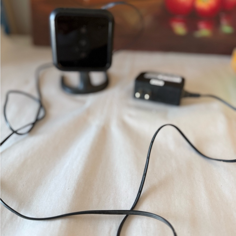 ADT Pulse-ADT wireless indoor surveillance camera